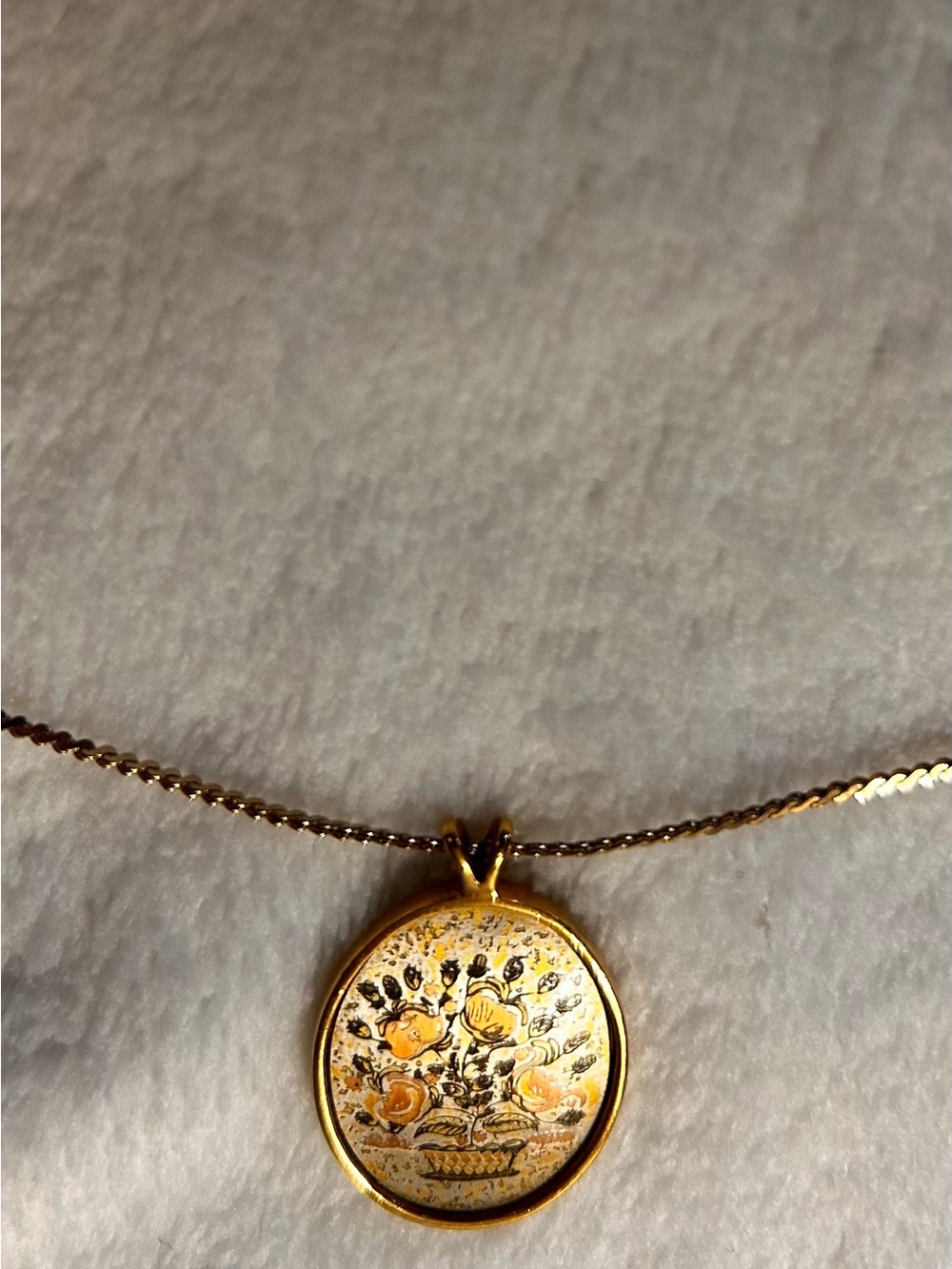 Vintage Reed&Barton Damanscene flower basket pendant with necklace